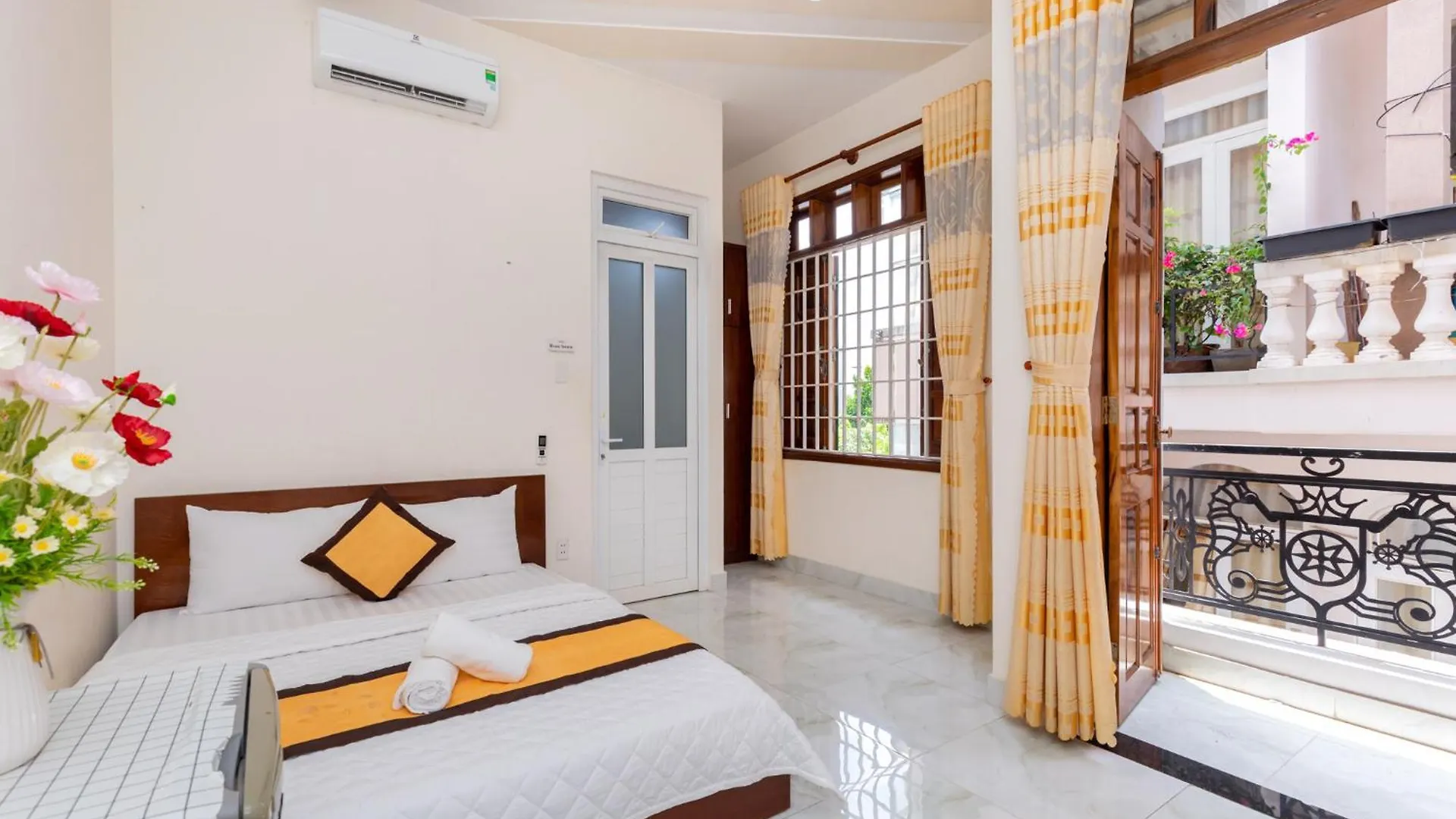 Villa Homestay 5 Phong Ngu, 30 Vo Thi Sau, Bai Sau - Free Loa Karaoke Vung Tau Vietnam