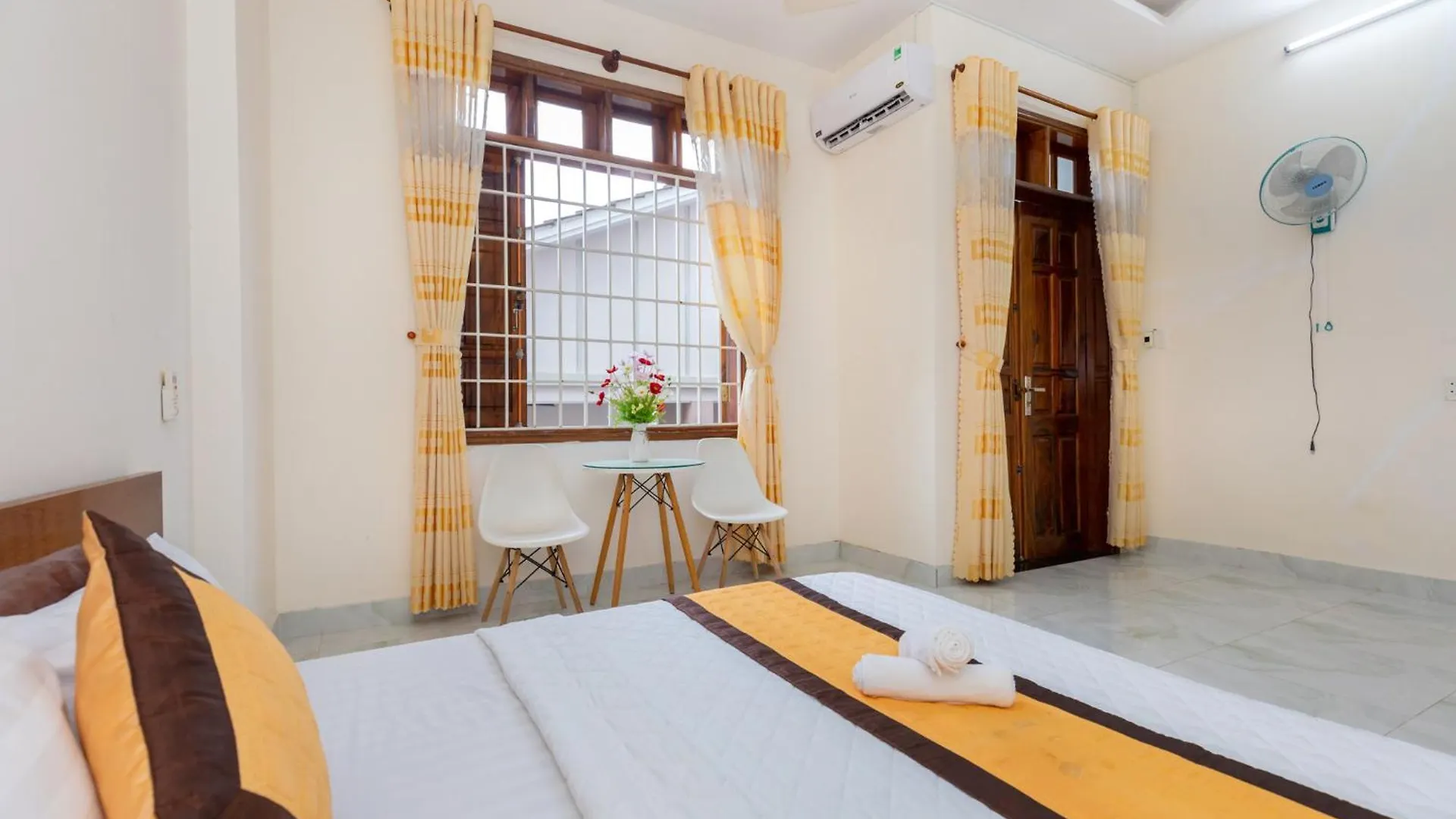 Homestay 5 Phong Ngu, 30 Vo Thi Sau, Bai Sau - Free Loa Karaoke Vung Tau Vietnam